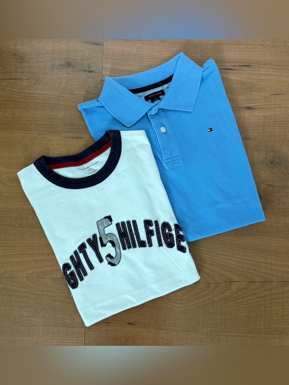 Tommy Hilfiger Blue Polo and White Graphic Tee Kids (2 pcs bundle)
M/L-12/14